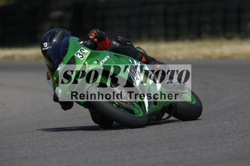 /Archiv-2023/28 05.06.2023 Moto Club Anneau du Rhin/vert-medium/38